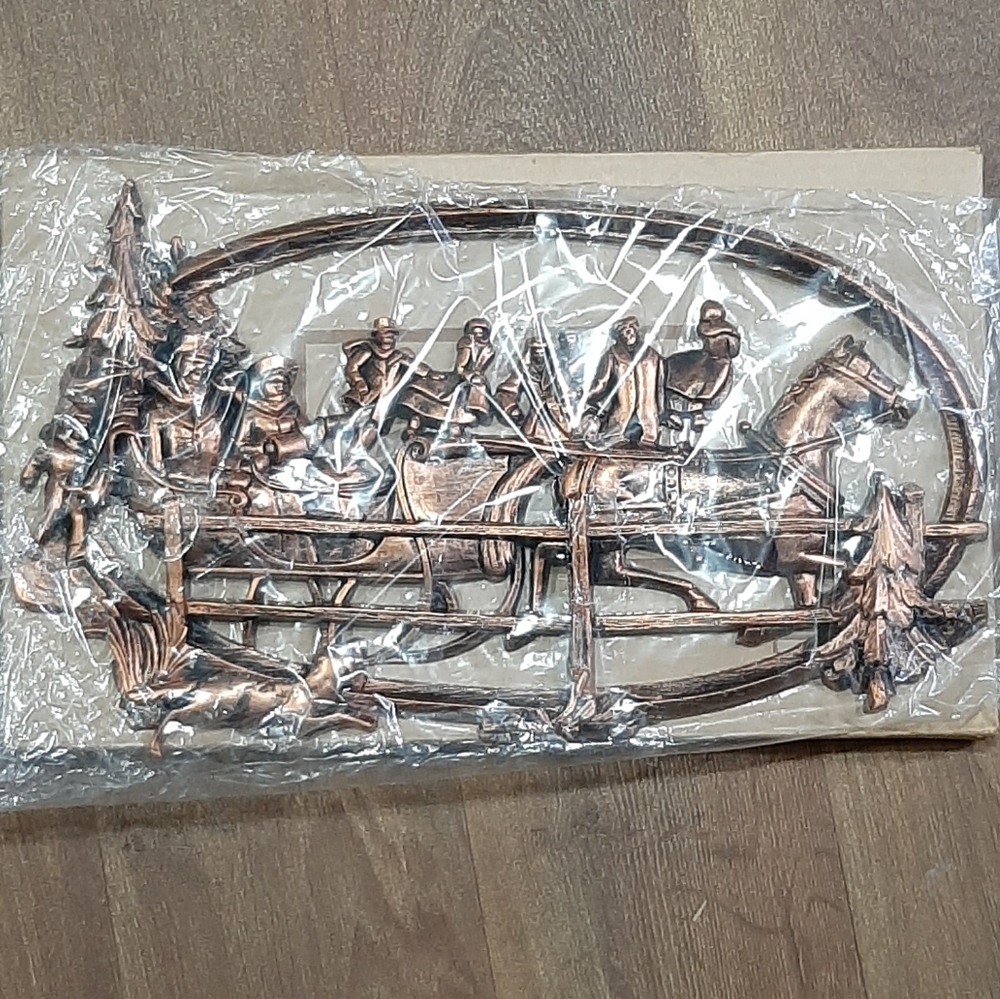 Vintage Coppercraft Guild of Canada NOS 7327 3D Oval Christmas Scene 17" x 10"